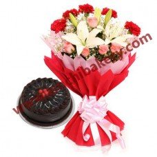 Cake with flower bouquet 