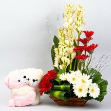 FLOWER BASKET WITH 2 TEDDIES